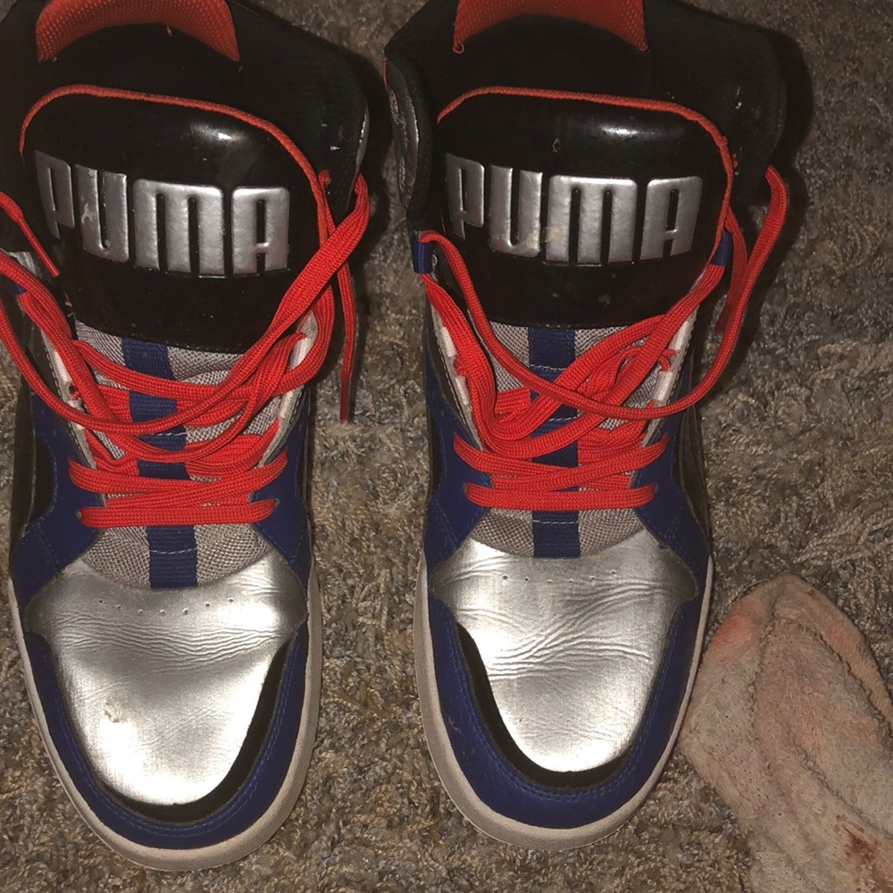 PUMAS BLUE SIZE 12GREAT LOOKING IN GREAT SHAPE